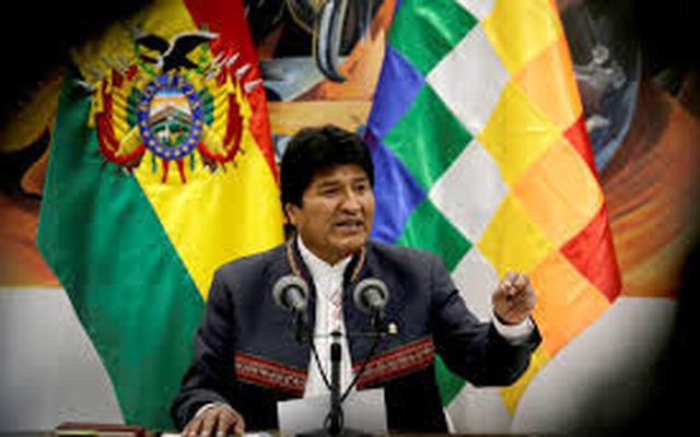 Cảnh sát và quân đội Bolivia phát lệnh bắt Tổng thống Evo Morales