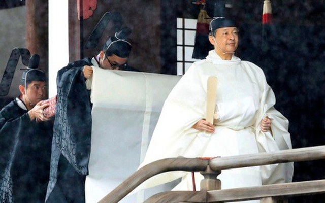 Nghi lễ qua đêm với Nữ thần Mặt trời của Nhật hoàng lãng phí 25 triệu USD?