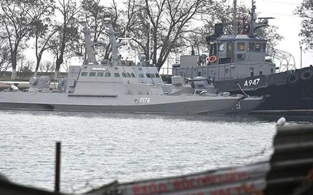 Ukraine nói không bỏ qua dù Nga đã trả 3 tàu hải quân
