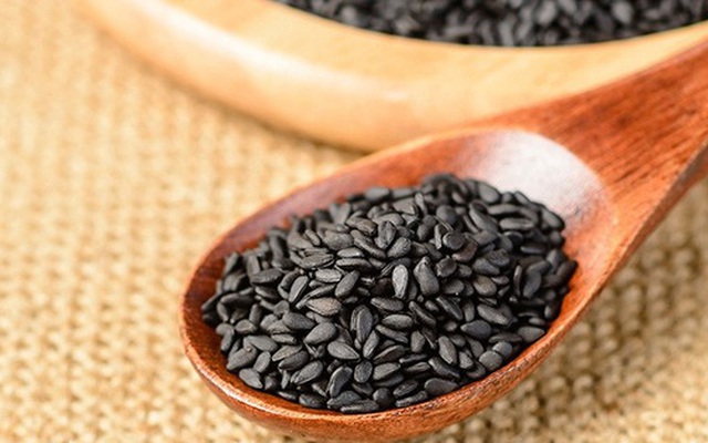 Hạt vừng đen: loại hạt bé xíu nhưng "có võ" mà nhà nào cũng có hóa ra lại bổ dưỡng hơn cả một thang thuốc bổ
