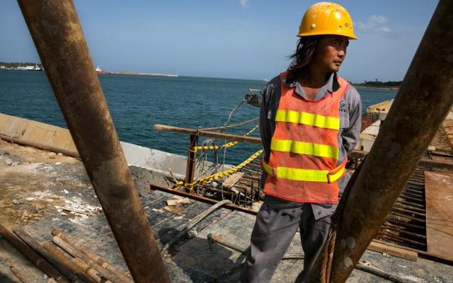 Sri Lanka khó ‘lật kèo’ khi cho Trung Quốc thuê cảng 99 năm