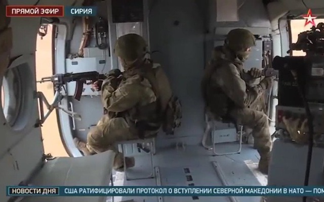 Vũ khí "khủng" nhất của binh lính Nga tuần tra Syria chỉ là súng AK?