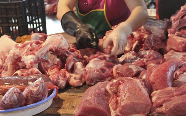 Giá thịt lợn leo thang từng ngày, mỗi nơi 1 giá, thịt bò, cá, gà... lần lượt tăng theo