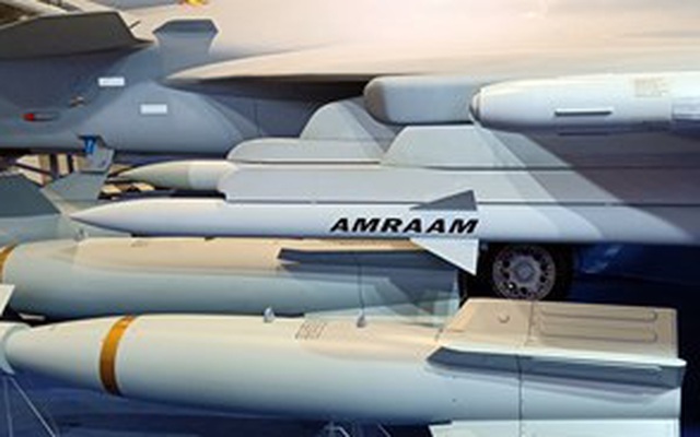 Không quân Mỹ với “cơn đau đầu” mang tên AMRAAM
