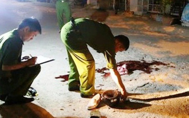Truy tố người đàn ông dùng cây inox đầu nhọn đâm chết thanh niên 9X gần chợ Bình Điền