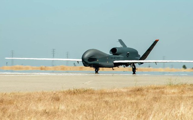 Phớt lờ Nga, UAV Global Hawk của Mỹ tiếp tục trinh sát gần biên giới Crimea