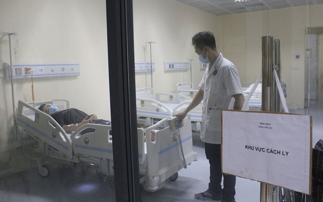 Hà Nội: Cấp cứu bệnh nhân nghi nhiễm virus corona từ Đài Loan trở về
