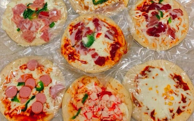 Nguồn gốc pizza siêu rẻ tràn chợ mạng, 6 tháng không mốc hỏng