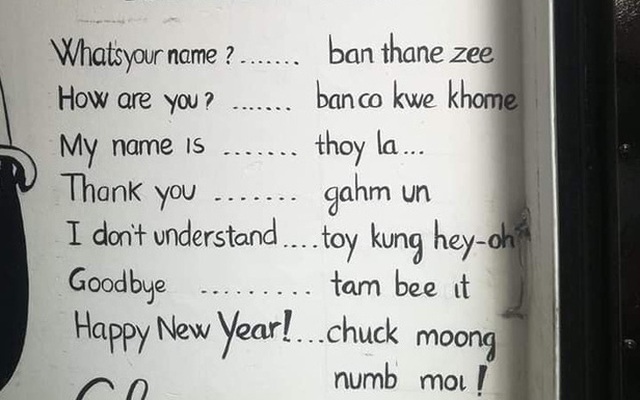 Khi người nước ngoài “học vẹt” Tiếng Việt để giao tiếp cơ bản: Thảo nào mấy anh Tây nói mãi vẫn lơ lớ là thế!