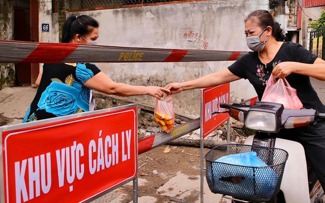 Quận Hoàn Kiếm còn 17 người trên chuyến bay VN0054 cách ly tại khách sạn, nhà dân và cơ sở y tế