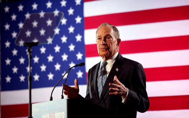Tỉ phú Bloomberg dừng chiến dịch tranh cử để đánh bại ông Donald Trump