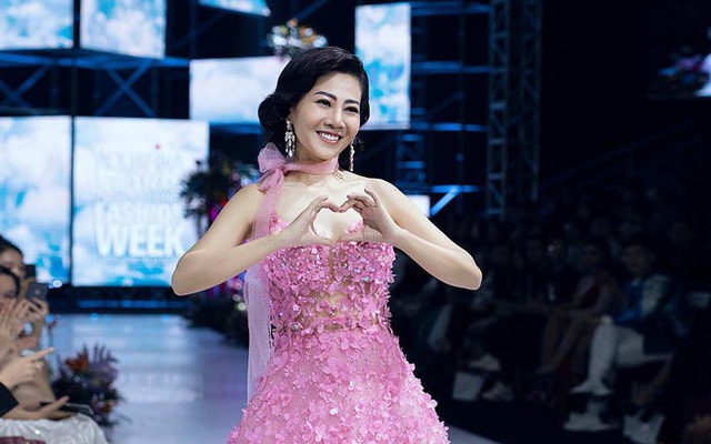 Trả giá 120 triệu, mạnh thường quân hủy mua váy cố diễn viên Mai Phương từng mặc vào phút chót