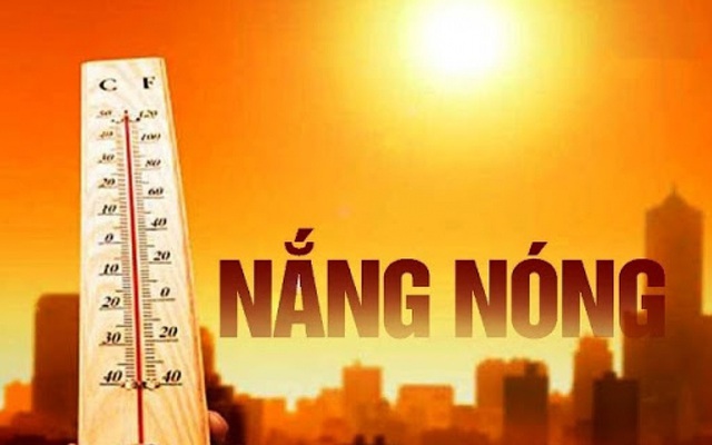 Nắng nóng khiến chỉ số tia cực tím ở Hà Nội tăng báo động đỏ: Đâu là khung giờ bạn không nên ra đường?