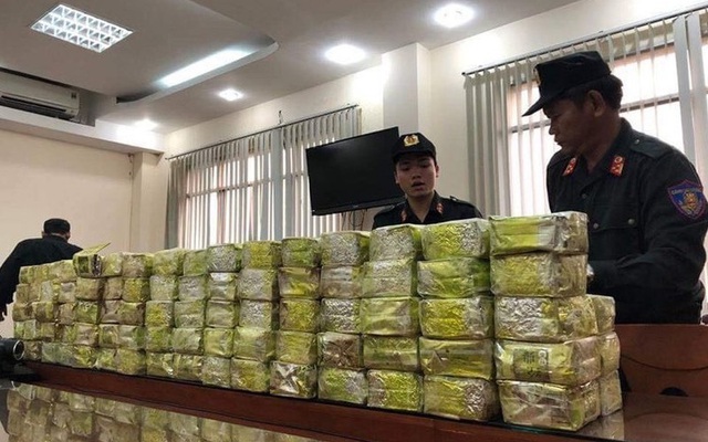 Người đàn ông Đài Loan vận chuyển gần 317 kg ma túy, xin "bồi dưỡng" CSGT bất thành