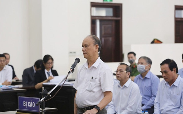 Cựu Chủ tịch Đà Nẵng Trần Văn Minh đề nghị mời Chủ tịch Huỳnh Đức Thơ tới tòa để làm rõ một số vấn đề