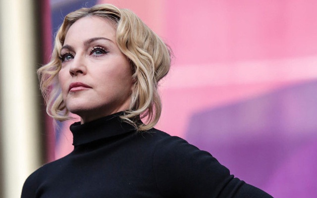 Showbiz thế giới đón nhận tin nóng: Madonna xác nhận nhiễm COVID-19, hé lộ lịch trình cụ thể, đóng góp 25 tỷ chống dịch