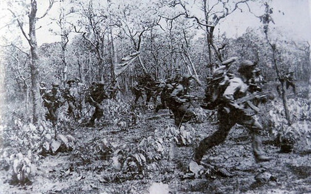 Chiến trường K: Địch giăng bẫy lừa ta vào - "Mồi nhử" là 12 tử sỹ, máu quân tình nguyện Việt Nam đã đổ