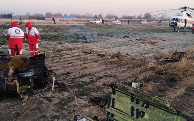 Hiện trường máy bay Ukraine chở 180 người gặp nạn tại sân bay Iran