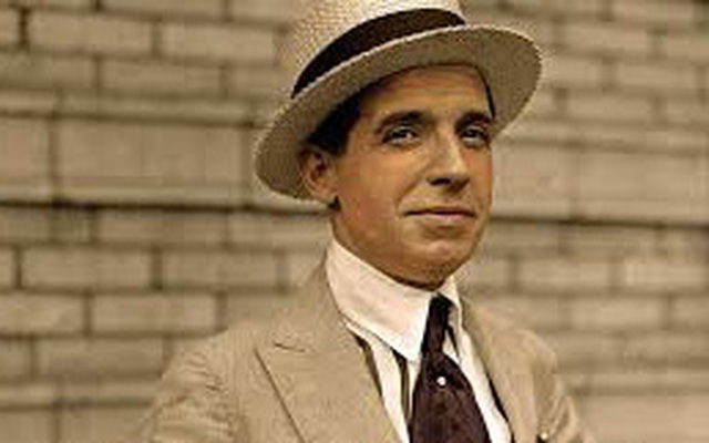 Charles Ponzi và vụ lừa thế kỷ 'tiền đổi tiền'