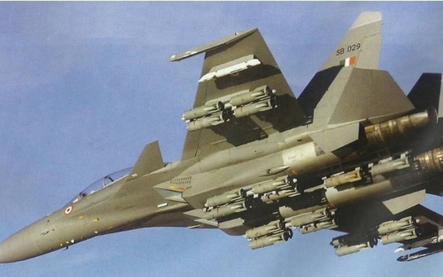 Tiêm kích Su-30 tăng khả năng mang bom bằng cách nào?