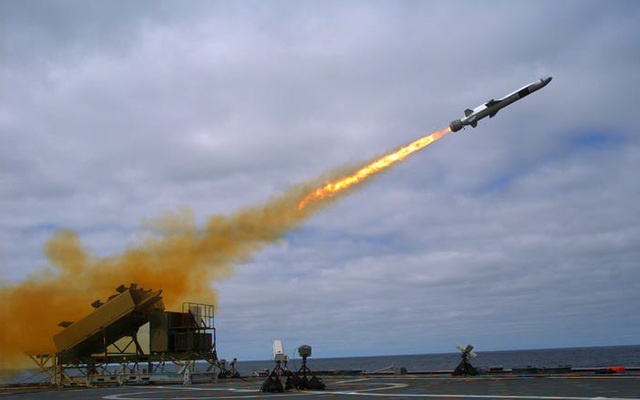 Quân đội Mỹ muốn có tên lửa tấn công tàu đang di chuyển ở Biển Đông
