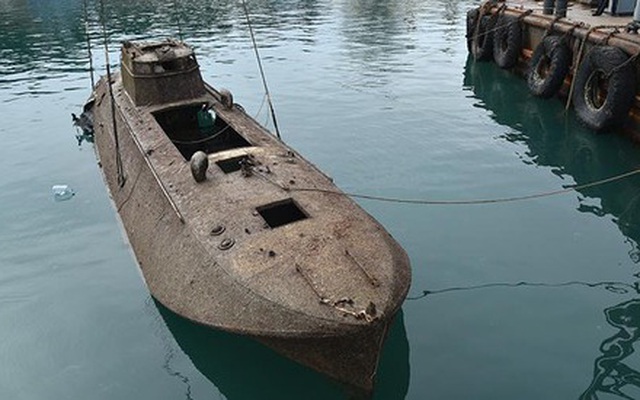 Nga trục vớt tàu phóng ngư lôi “siêu khủng” dưới đáy Biển Đen