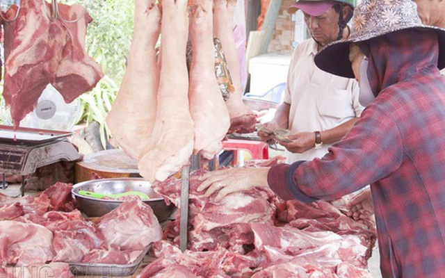Nhập khẩu thịt lợn tăng trên 200%, giá trong nước mới giảm nhẹ