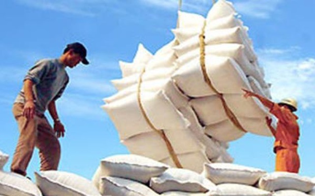 Việt Nam tạm dừng xuất khẩu gạo từ ngày 24/3, khẩn trương mua dự trữ gạo quốc gia