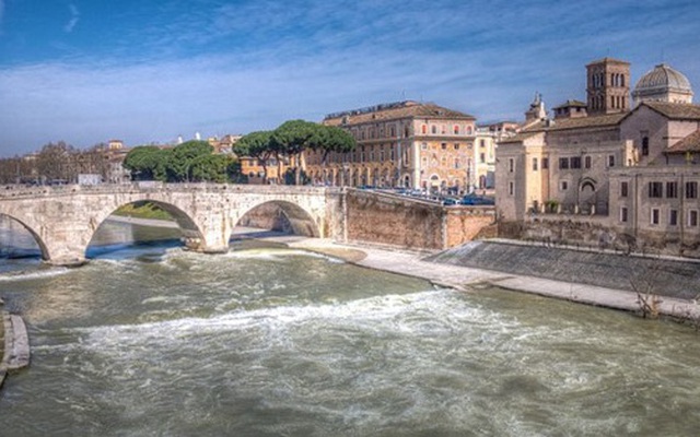 Roma / La Mã -  địa danh cùng loạt biệt hiệu