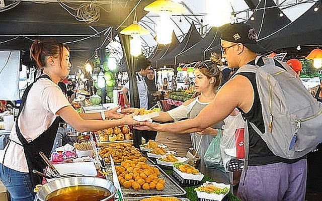 Hà Nội: Bảo đảm an toàn thực phẩm đối với kinh doanh dịch vụ ăn uống, thức ăn đường phố