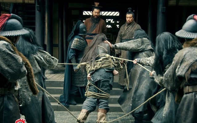 Cùng bị vạn quân Tào Tháo bao vây, vì sao Triệu Vân thoát được còn Lã Bố lại rơi vào kết cục bi thảm?