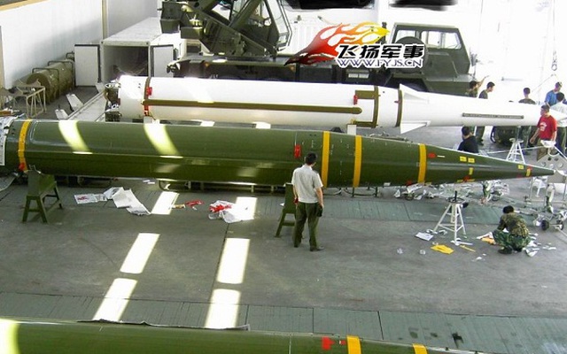 Mạng quân sự Trung Quốc tung bộ ảnh kho tên lửa chiến lược