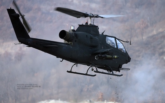 Hoàn Cầu tung ảnh trực thăng vũ trang Hàn Quốc bí mật diễn tập
