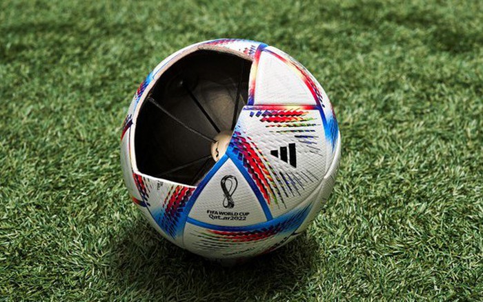 Trái bóng chính thức của World Cup 2022 sẽ giúp xác định việt vị Trái bóng chính thức của World Cup 2022 sẽ giúp xác định việt vị