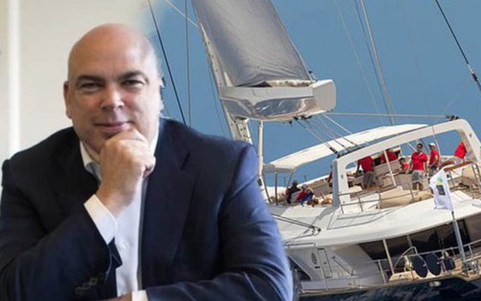 Siêu du thuyền tỷ đô bị vòi rồng đánh úp , Bill Gates nước Anh mất tích