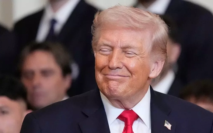 Tổng thống Mỹ Trump yêu cầu lực lượng Iran đầu hàng