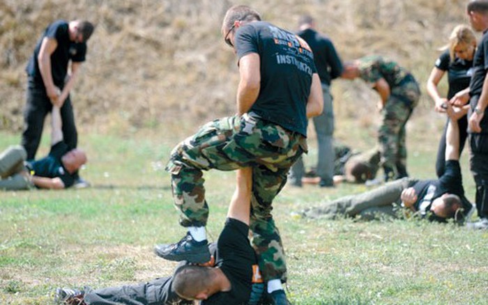 μπορείτε να χάσετε βάρος με το krav maga)